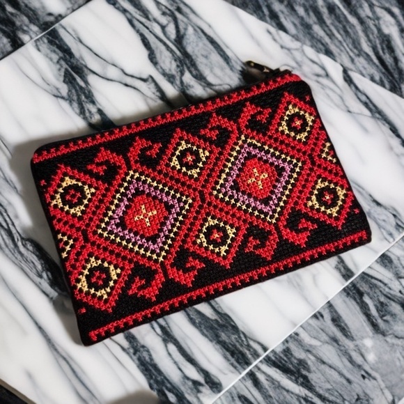 Villagers Collection Handbags - NWT Zip PouchEmbroidered Cross Stitched Palestinian Tatreez Handmade Traditional